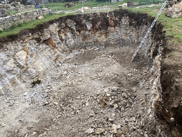 Terrassement pour citernes à Puyjourde